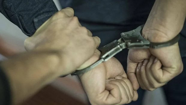 Седем души са задържани при операция срещу разпространение на наркотици