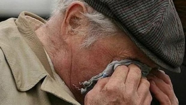 Спипаха брутален апаш, едва не задушил дядо за 30 евро