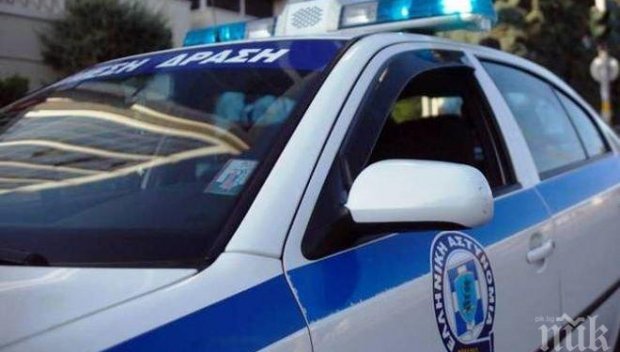 В Гърция издирват българин за катастрофа с кола, с която превозвал нелегални мигранти