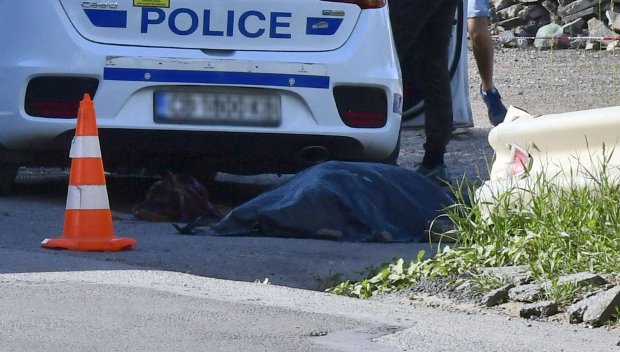 ОТ ПОСЛЕДНИТЕ МИНУТИ! Жена загина при челен удар в района на Бургас