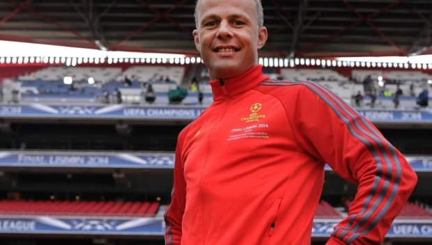 Най-богатият рефер в света свири финала за Евро 2020 тази вечер