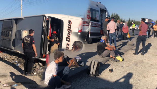 30 души пострадаха при автобусна катастрофа в Западна Турция