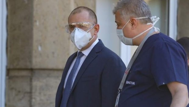 Професор и прасе