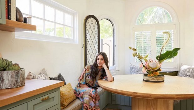 Нина Добрев се пуска в свекърска драма