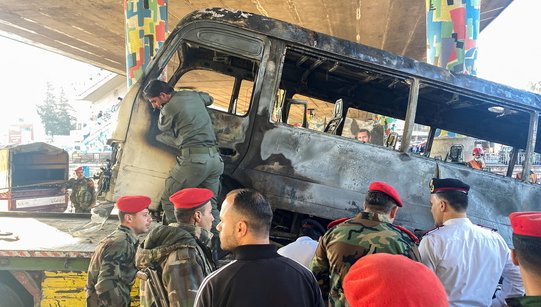 Най-малко двама убити и 13 ранени при голяма експлозия край Дамаск