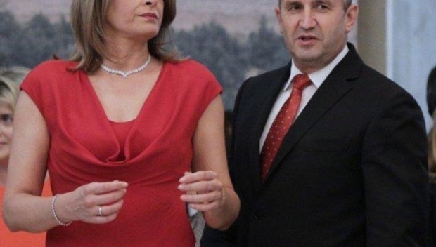 САМО В ПИК И РЕТРО: Резиденцията на Радев с ремонт за 3,5 милиона (СНИМКИ)