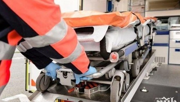 Работник е с изгаряния след трудова злополука в асфалтова база в Русе