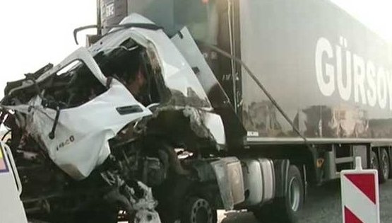 ТАПА: Камион катастрофира и запуши пътя Русе-Бяла
