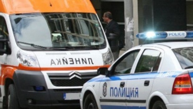 ИЗВЪНРЕДНО! Пешеходец загина при тежък инцидент във Варна, колата излетя в строеж (СНИМКА)