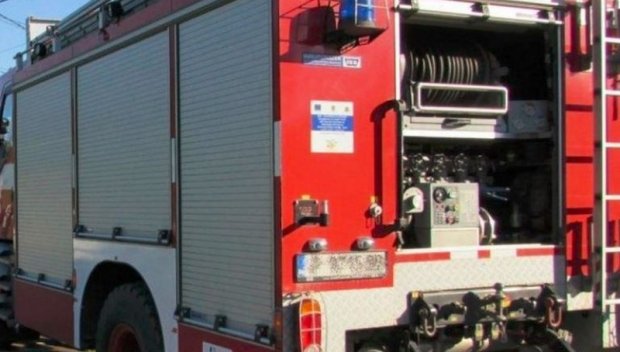Мъж загина при пожар в дома си в Крива бара