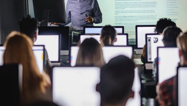 Десетокласници ще правят тест за дигитална и медийна грамотност