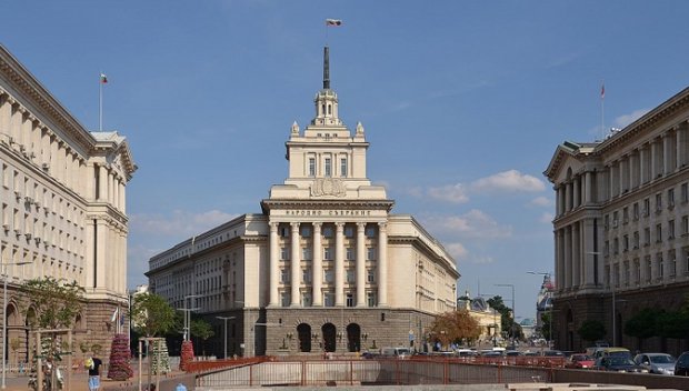 Разглеждат в парламента бюджетите на държавата, НЗОК и ДОО