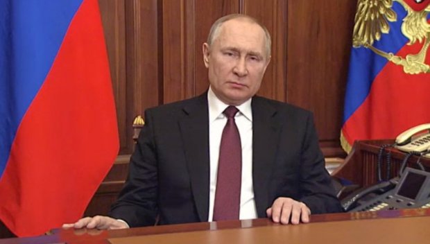 Искат отнемането на званието почетен доктор на Путин във ВТУ