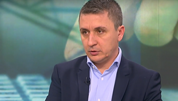Александър Николов: Няма план Б за рафинерията в Бургас