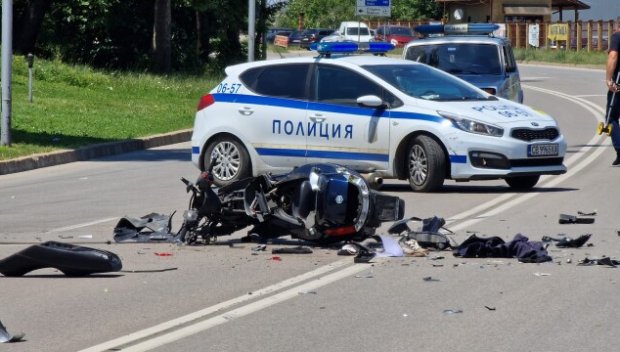 Моторист загина на място при катастрофа във Враца