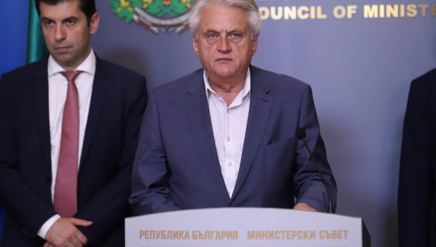 Киро и Дамаджаната да заловят първо себе си. Пиянките и наркоманите са в Министерския съвет