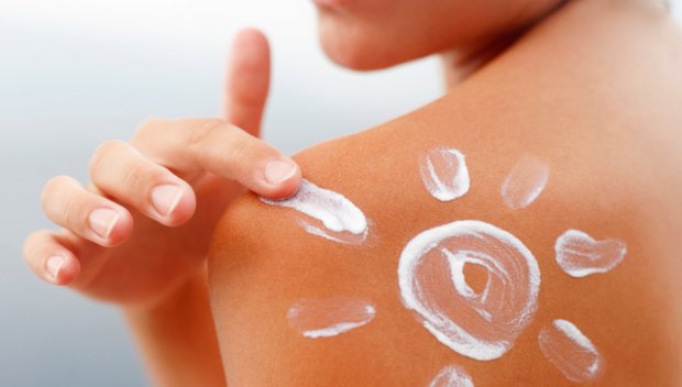 Жегите и битката с бръчките: Как да се погрижим за кожата си