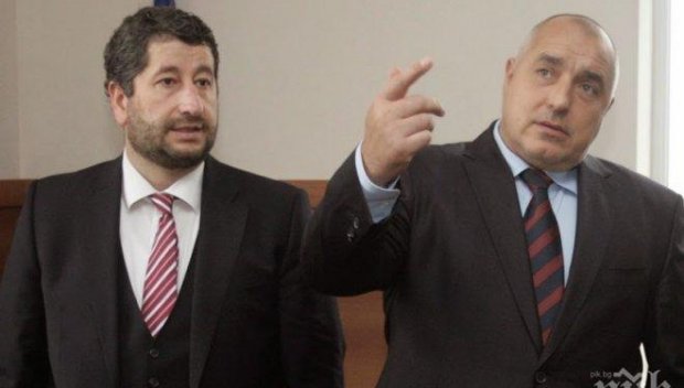 ЕКСКЛУЗИВНО В ПИК! Натирен от ПП, Христо Иванов пробва да цепи ГЕРБ - СДС по места с проекта на Костов Десен алианс