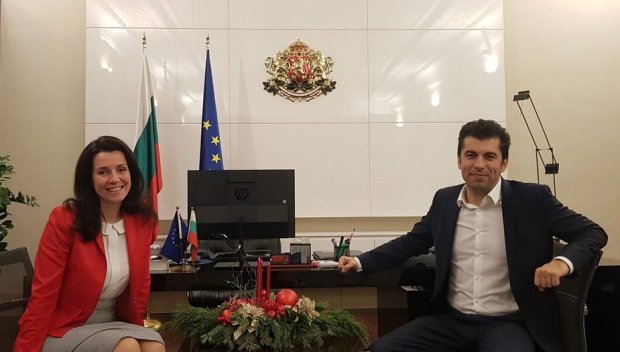 ИЗВЪНРЕДНО! РАЗПАДЪТ В ПП Е НА МАКС: След Лена напуска друго знаково лице - омерзена от Руди Гела!