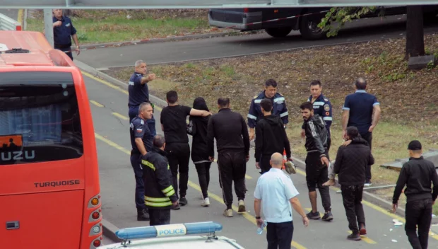 Мигранти се промъкват в камион край Кресна, залавят ги край Враца