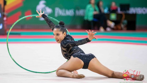 В АРЕНА АРМЕЕЦ: Започна Световното първенство по художествена гимнастика