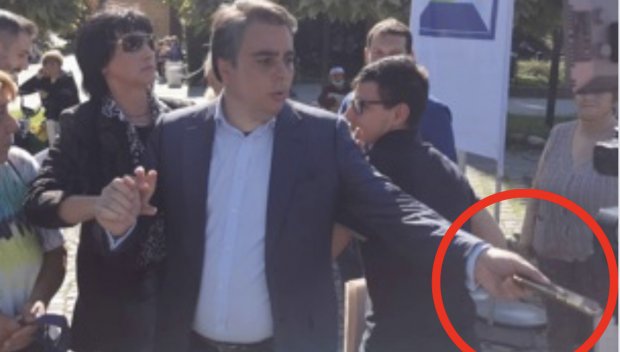 ГНЕВНО ОТ МРЕЖАТА след атаката на Асен Василев срещу репортерка на ПИК: Той е гей не заради секса си, а защото се държи немъжки. Продължаваме промяната е жълта клоака