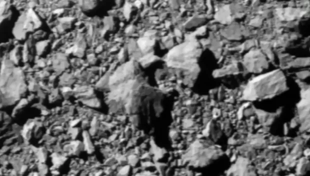 2 секунди преди сблъсъка: НАСА публикува най-детайлната снимка на астероида Диморф (ВИДЕО)