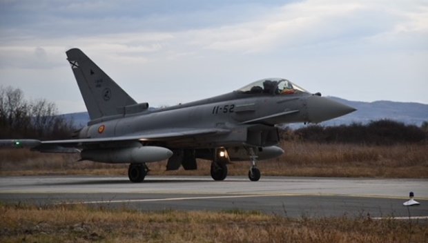 Турция ще купи по 12 изтребителя Eurofighter Typhoon от Катар и Оман