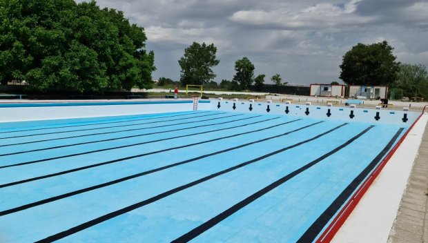 Ток удари дете в басейн: Каква е причината за опасния инцидент