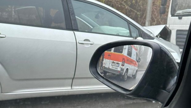 Дете на шест години пострада при катастрофа в Добрич