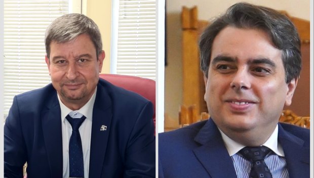 Д-р Юлиян Петров от синдикат Образование пред ПИК TV: Асен Василев да се извини! Всеки, който говори като него эа българските учители, няма място в политиката