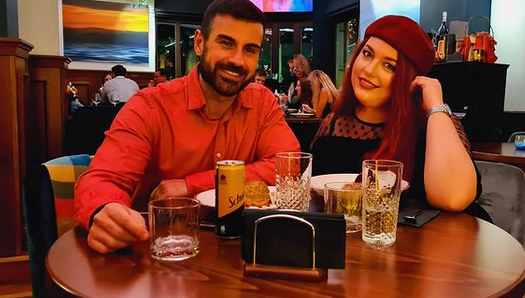 Пухкавата Пам от Ергенът крие гадже