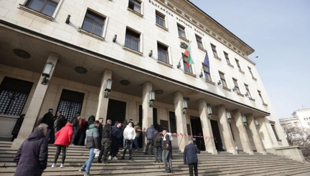 БНБ: Банкнотите в обращение у нас намаляха до 4-годишно дъно