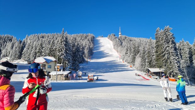 Зимната приказка върна скиорите по пистите в Пампорово