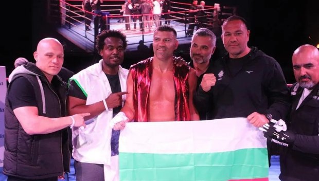 ДИАГНОЗАТА Е ЯСНА: Тервел Пулев е с фрактура след победата над Ходжгрийн