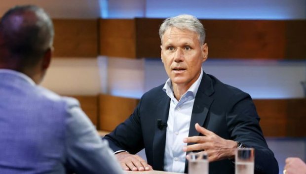 НЕВОЛИ: Жена тормози легендата Марко ван Бастен