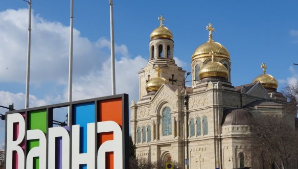 Туристически обиколки на аванта във Варна днес