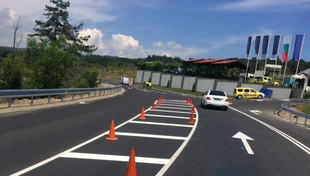 ВНИМАНИЕ, ШОФЬОРИ! Полагат маркировка на магистрала Тракия край Пазарджик