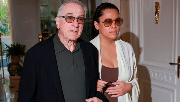 Приятелката на Де Ниро разви парализа след раждането на детето им