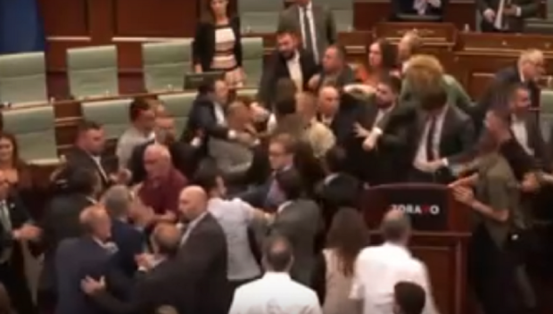 Косово е изправено пред риск от конституционна криза