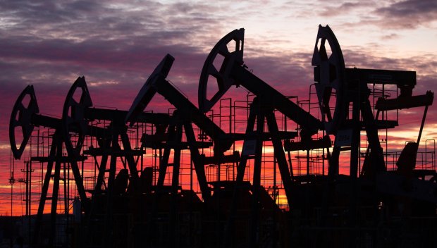 Петролът на ОПЕК остава над 82 долара за барел