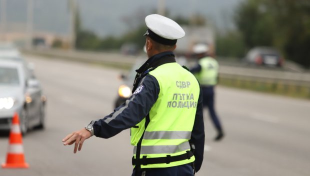 Хванаха 18-годишен шофьор с положителна проба за два вида наркотици