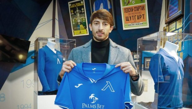 Ас на Левски е на косъм от нов договор