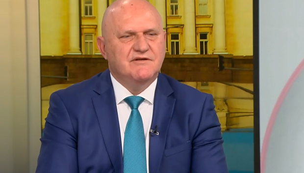 Образователният министър: МЗ ще реши каква да е цената на електронната извинителна бележка