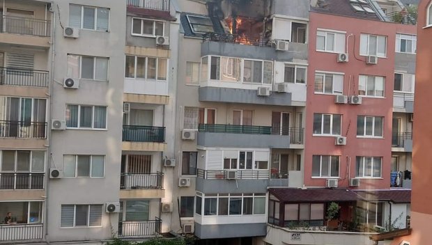 Печка без надзор запали апартамент във Видин