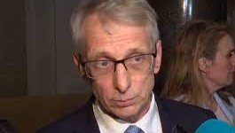 Откъде да знаем, че самият Денков не е една манипулация