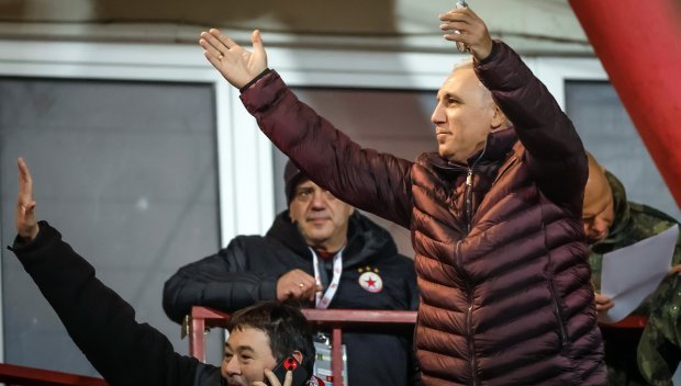 СЛЕД СМЯНАТА НА ВЛАСТТА: Махнаха Христо Стоичков от БОК