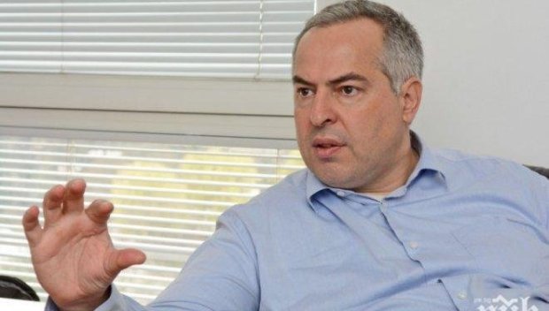 САМО В ПИК И РЕТРО: Бойко Василев загърби първородния си син (СНИМКИ)