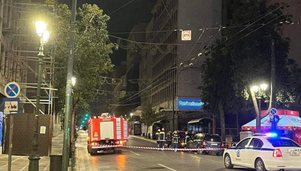 Бомба избухна пред Министерството на труда на Гърция