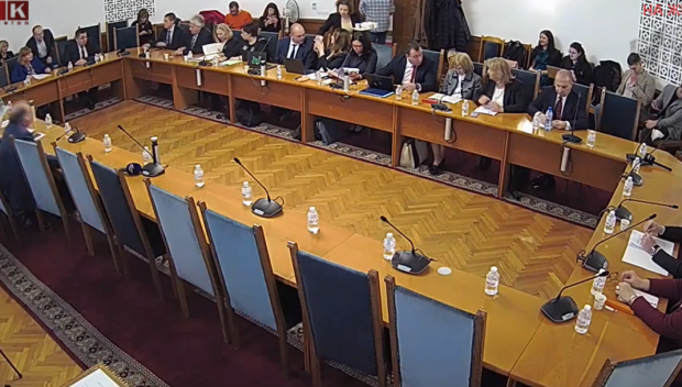 НА ПЪРВО ЧЕТЕНЕ: Правната комисия прие законопроекта за закриване на КПК